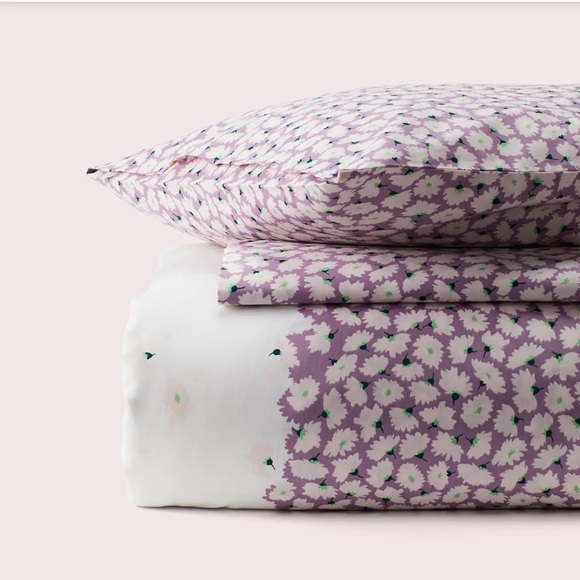 kate spade Bedding Kate Spade New York Carnation King Comforter And